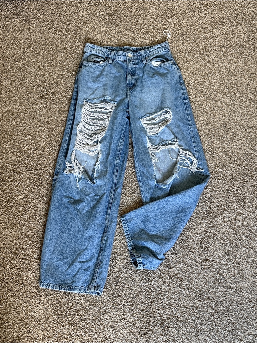 NWOT H&M Blue Distressed Straight Leg Baggy Loose Fit Denim High-Rise Jeans